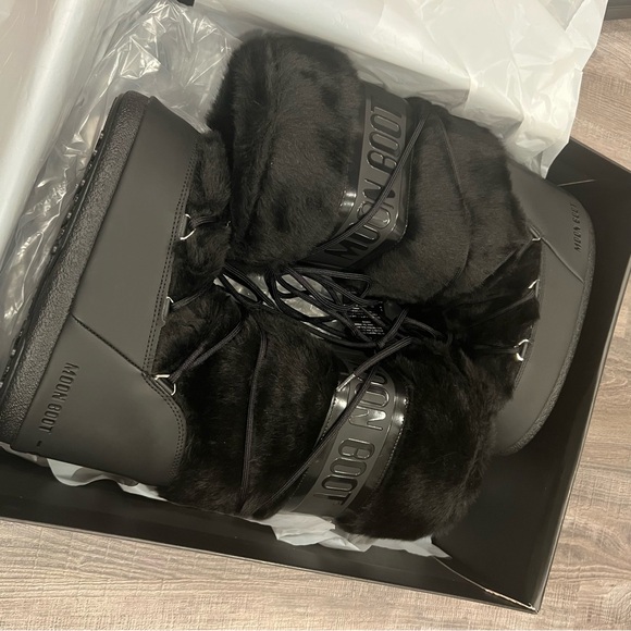 Moon Boot tall Icon black faux fur boots - Picture 12 of 14